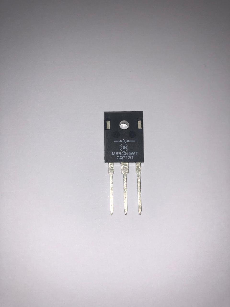 MBR4045